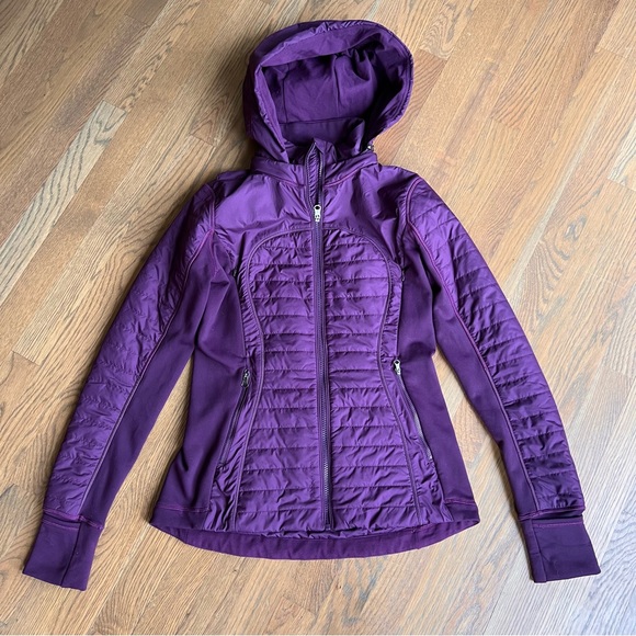Lululemon Rare First Mile Puffer Hooded Jacket Darkest Magenta Size 6 - Picture 2 of 7